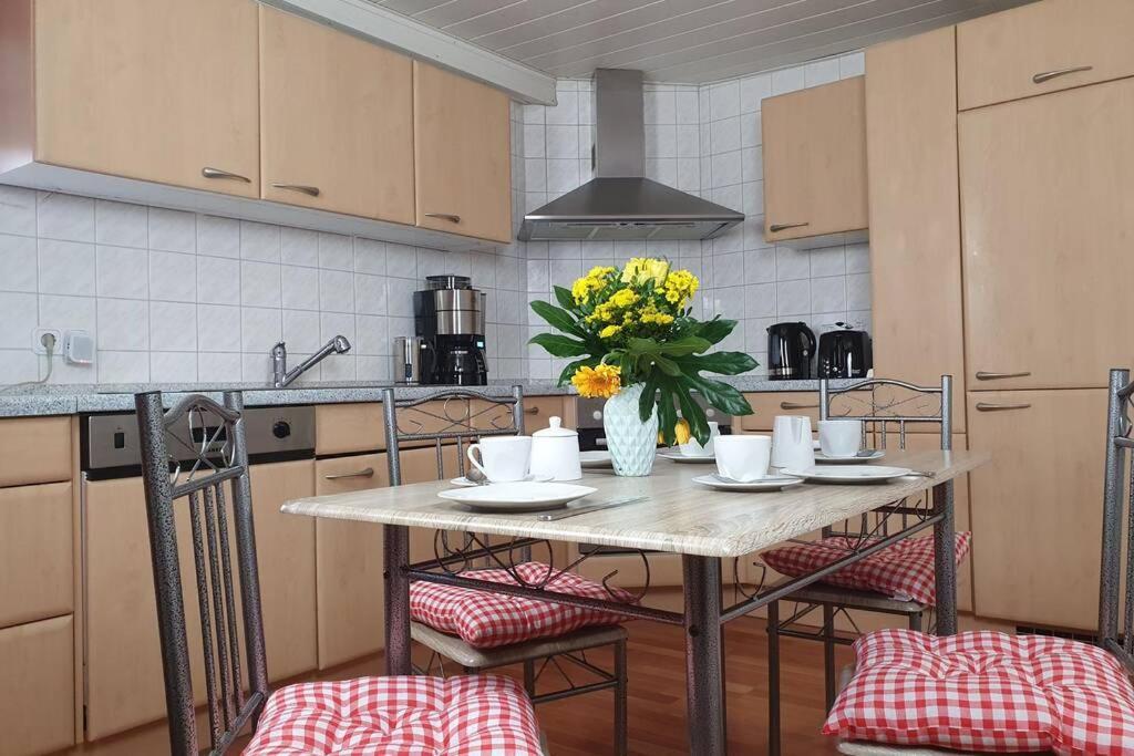 Stadtb,Burggleiberg,Whirlpool,2Xbad,3Zimmernetflix Villa Krofdorf-Gleiberg Ngoại thất bức ảnh